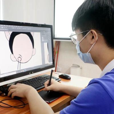 2003班動漫與游戲制作專業(yè)展示——探索動漫、游戲與網(wǎng)站設(shè)計(jì)的融合課程體系